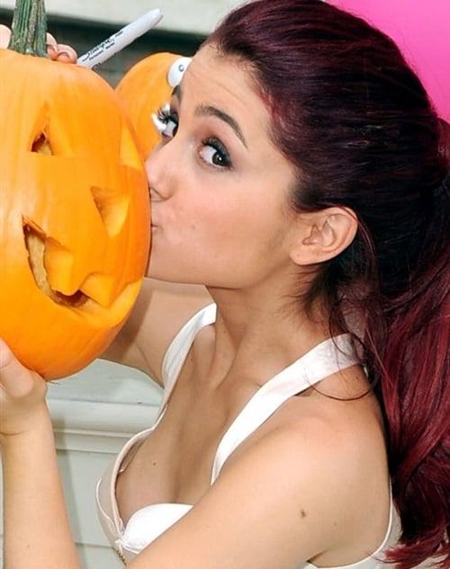 Ariana Grande 5