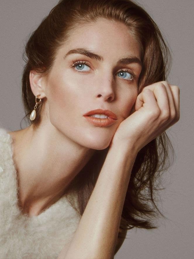 Hilary Rhoda 33