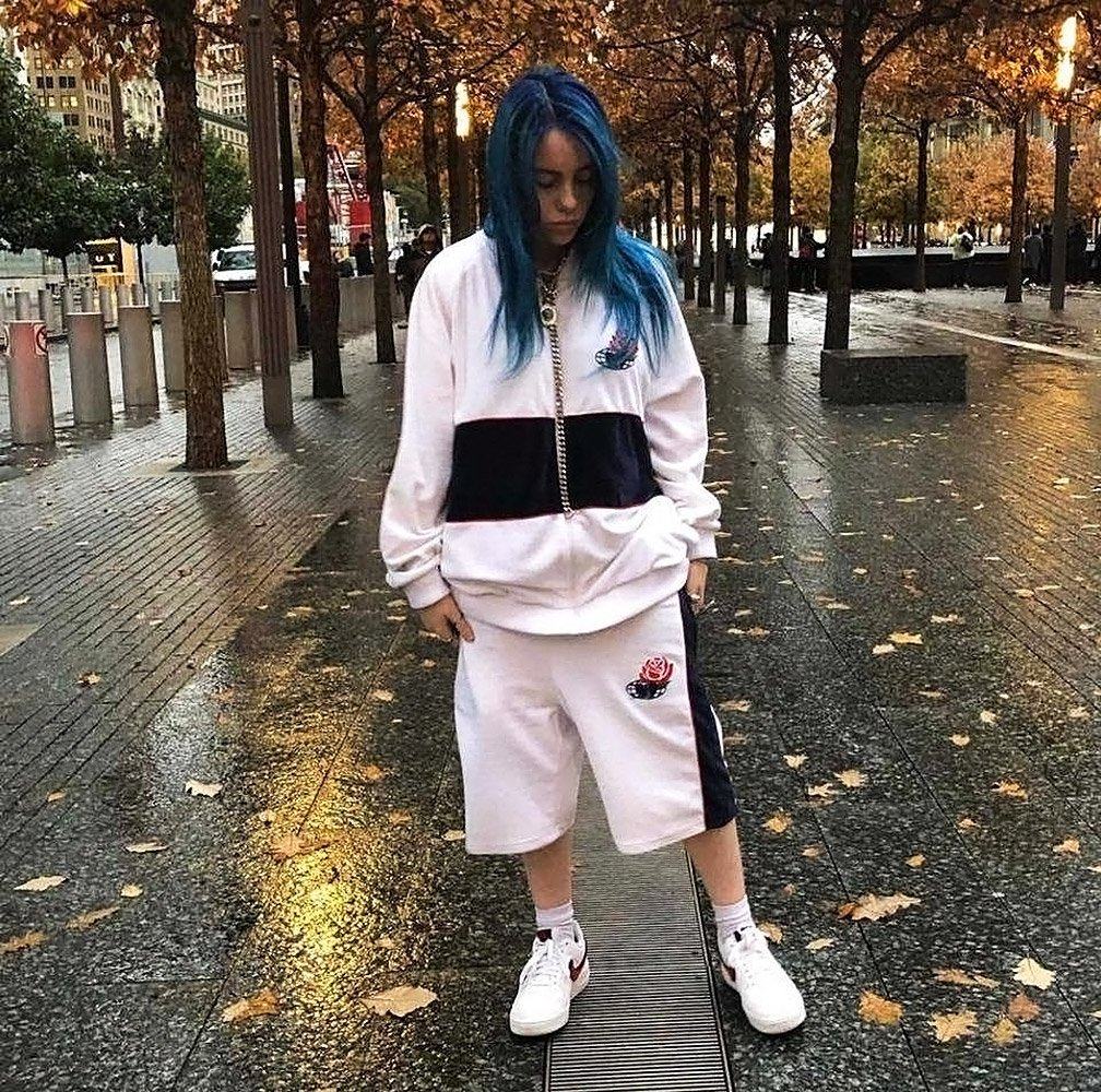 Billie Eilish 41