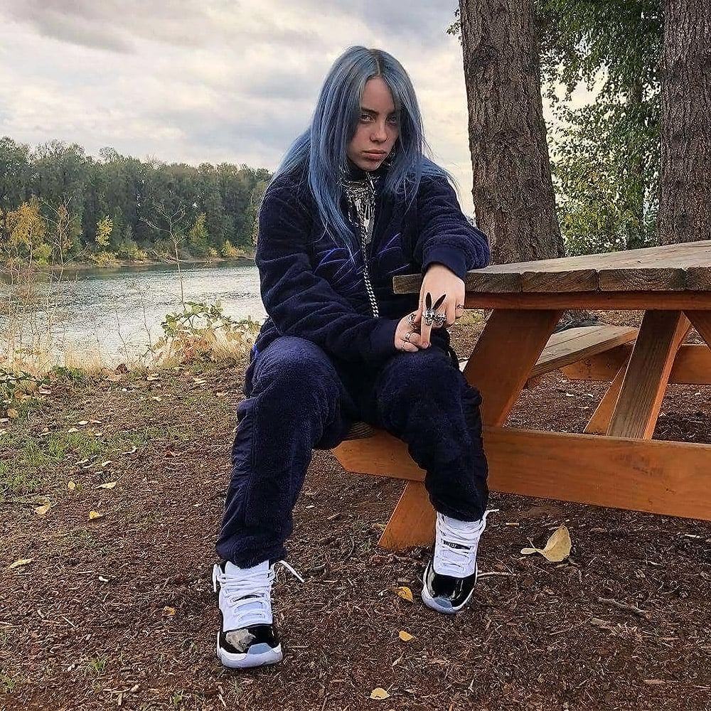 Billie Eilish 72