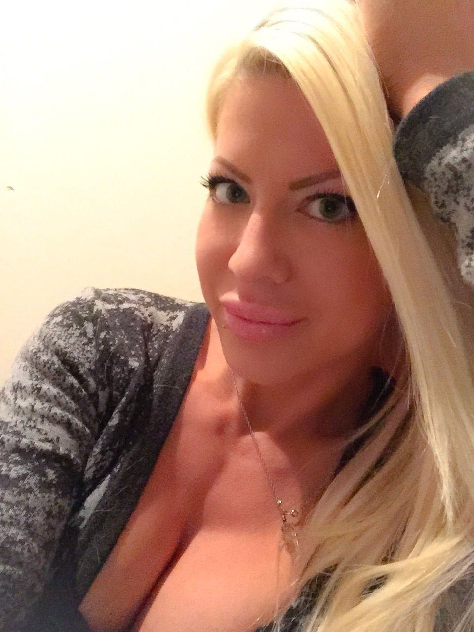 Angelina Love 2