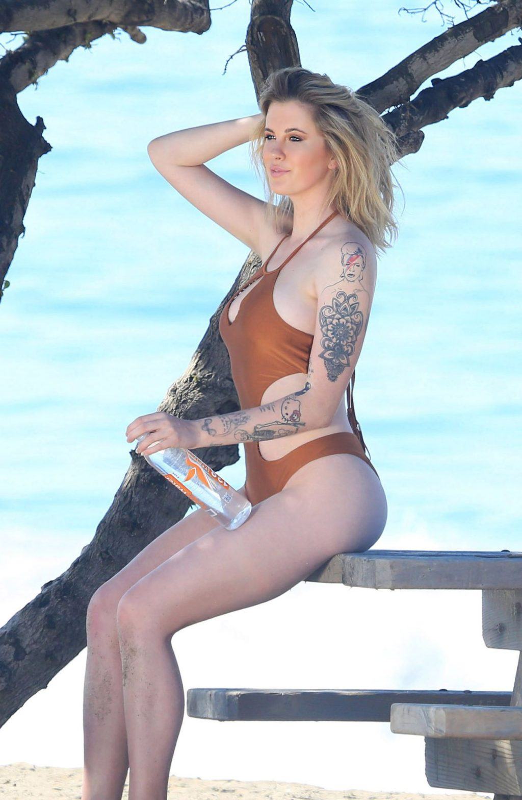 Ireland Baldwin 80