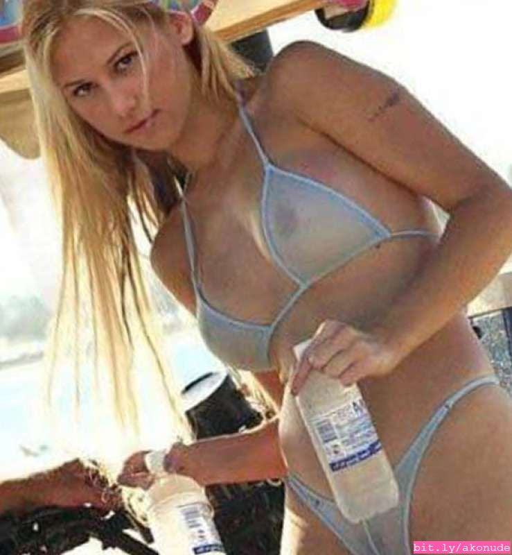 Anna Kournikova 19