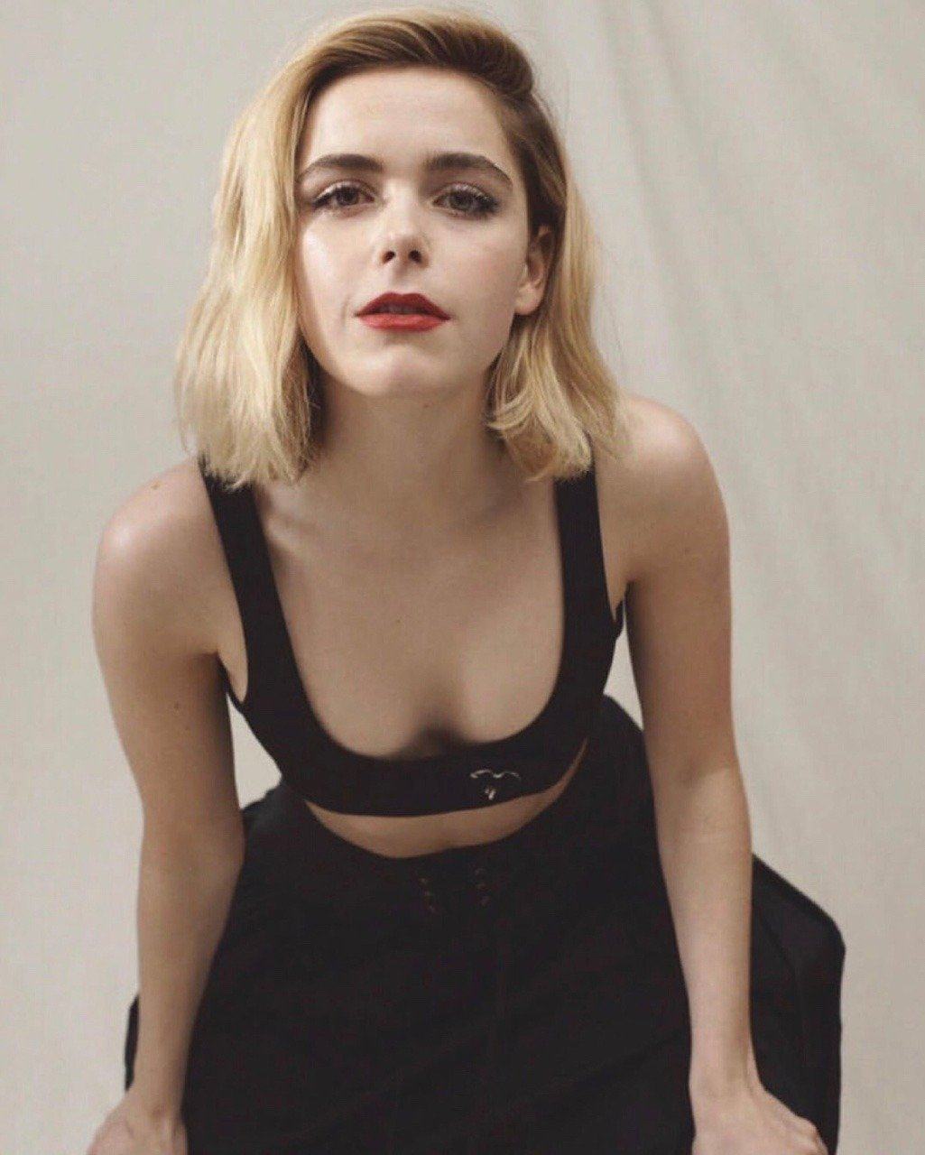 Kiernan Shipka 5