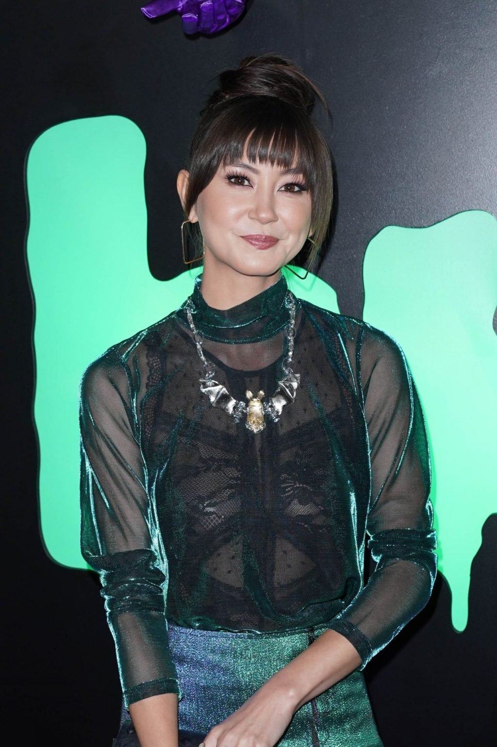 Kimiko Glenn 13