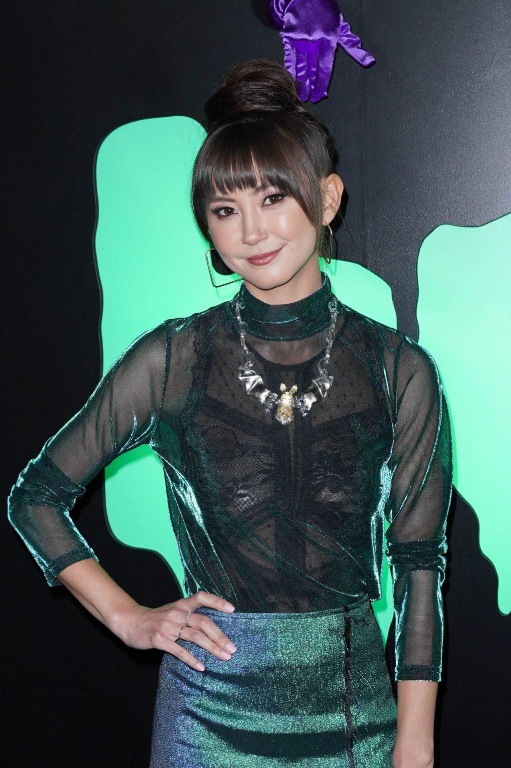 Kimiko Glenn 4