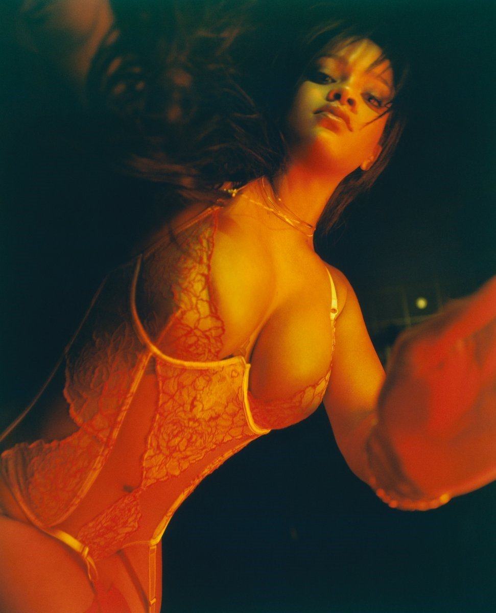 Rihanna 114