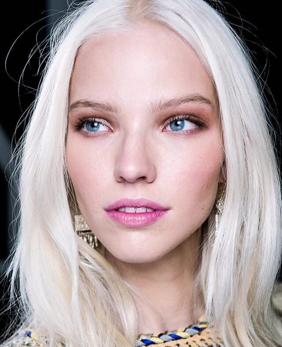 Sasha Luss 23