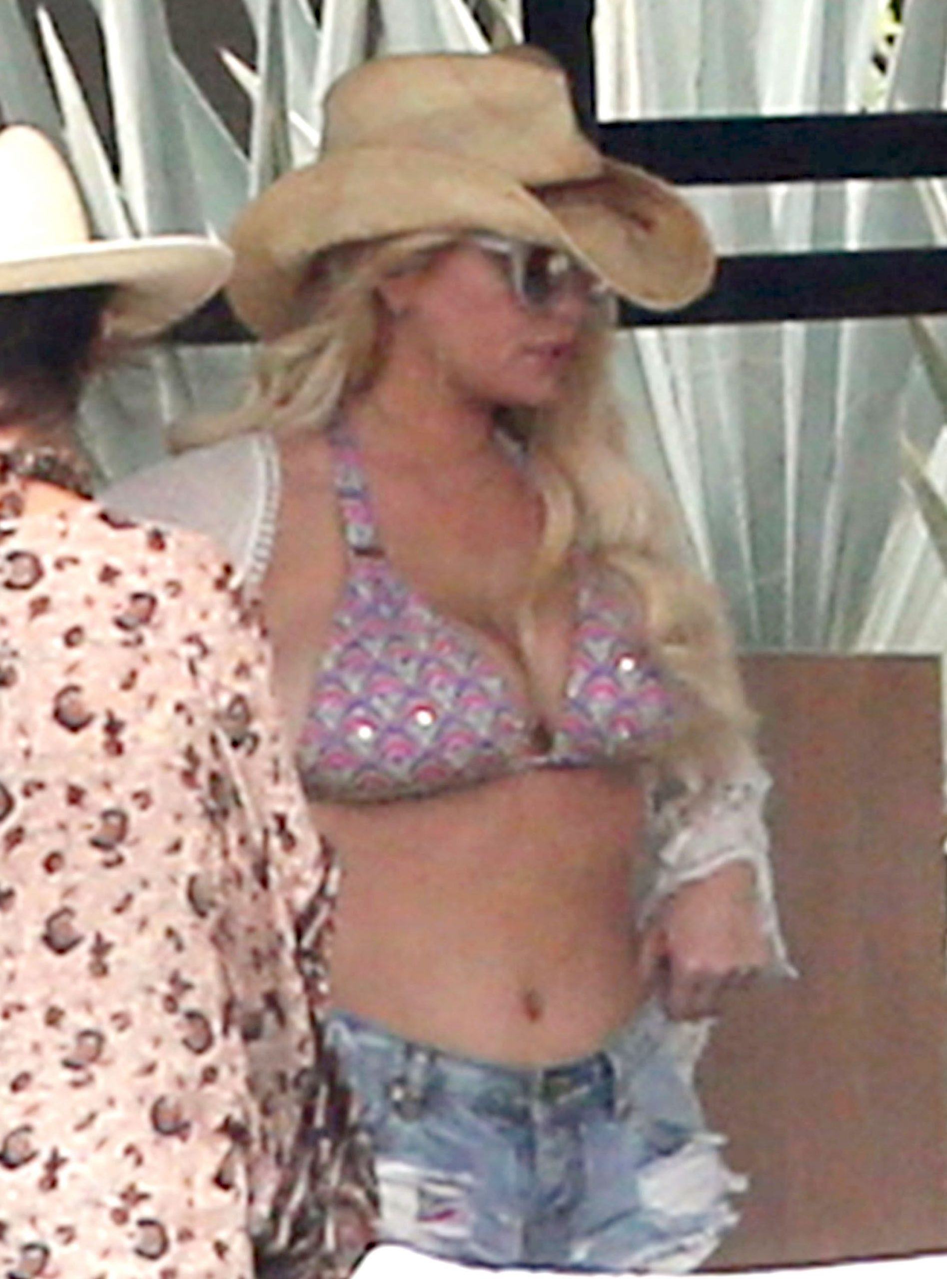 Jessica Simpson 85