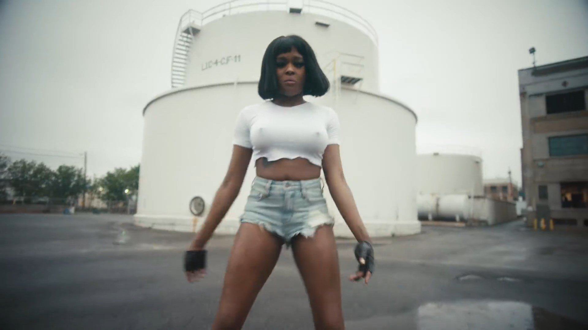 Azealia Banks 32