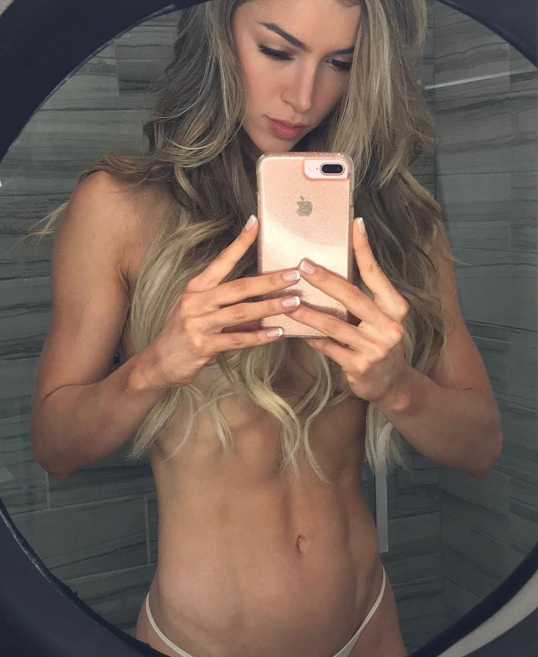 Anllela Sagra 102