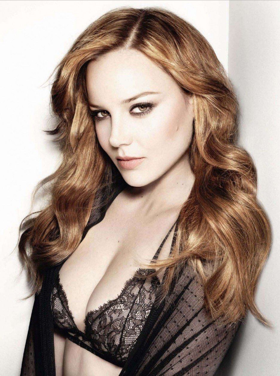 Abbie Cornish 44