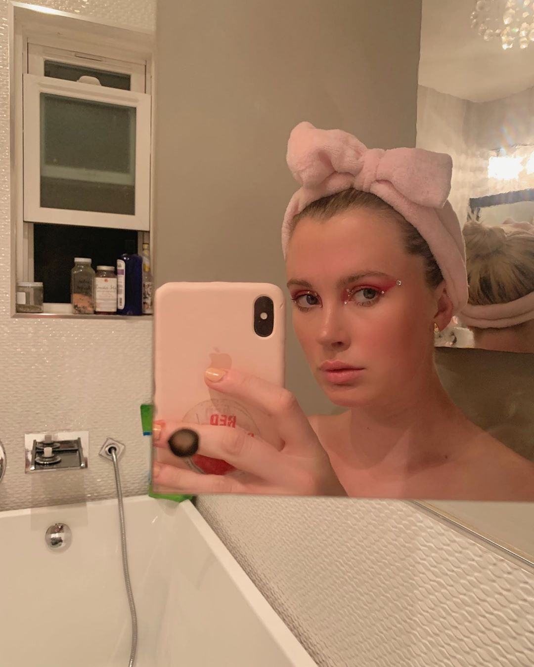 Ireland Baldwin 118