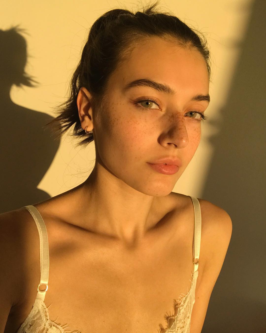 Jessica Clements 36