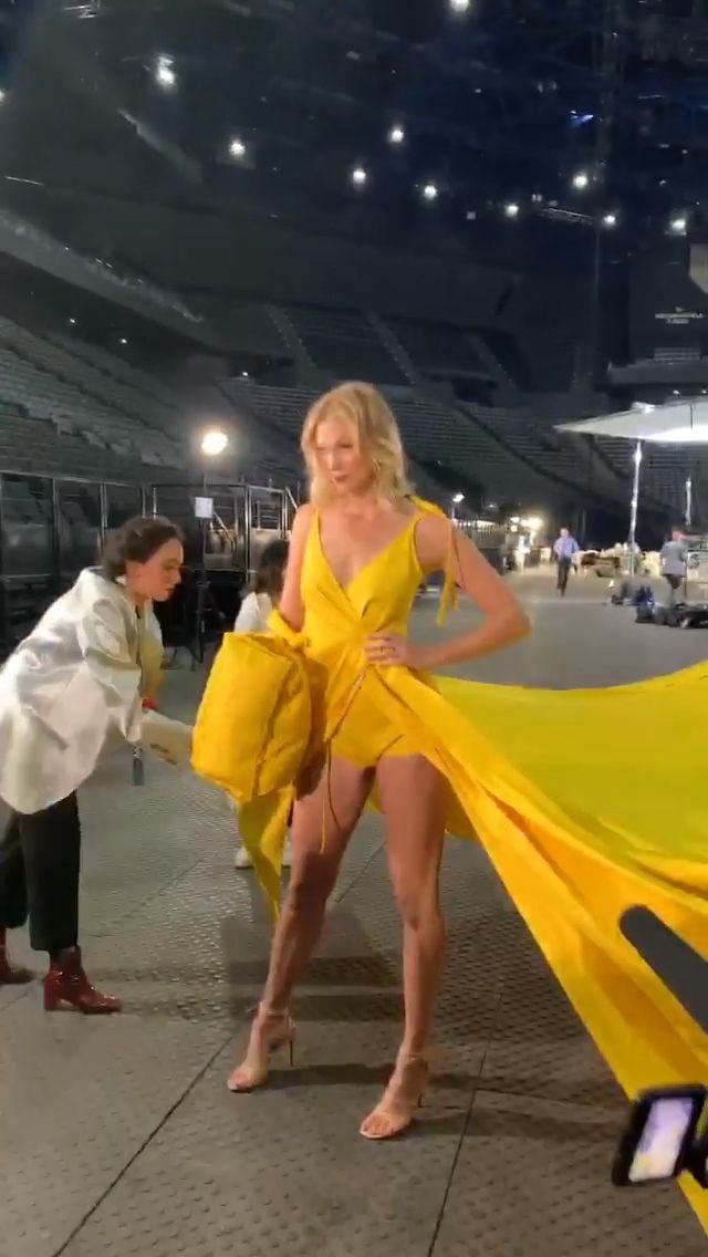 Karlie Kloss 40