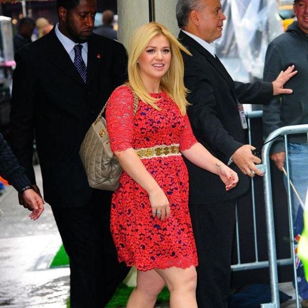 Kelly Clarkson 28