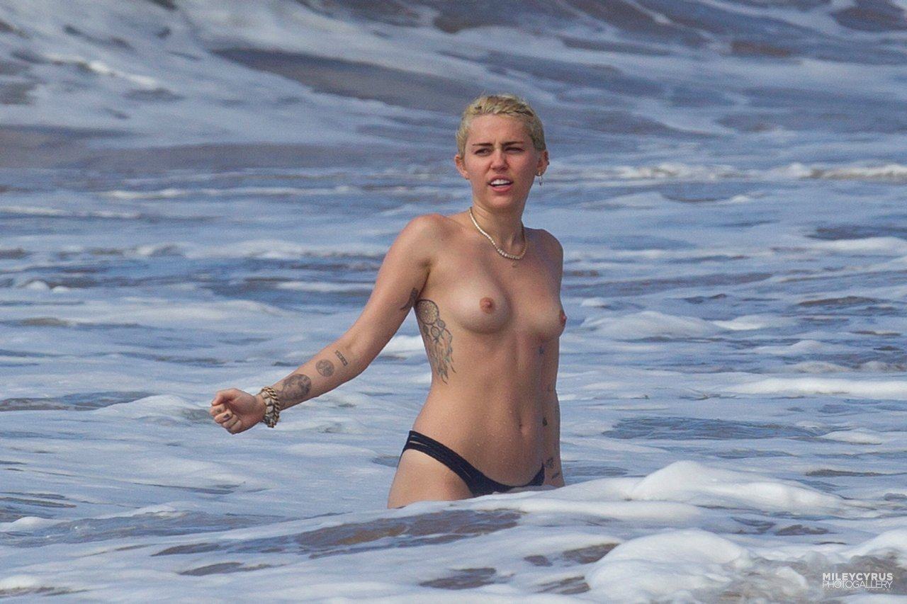 Miley Cyrus 54