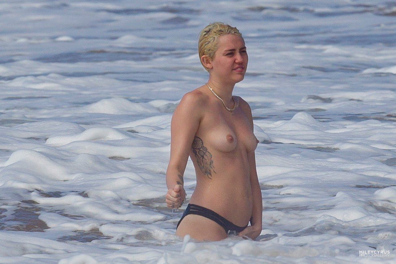 Miley Cyrus 55